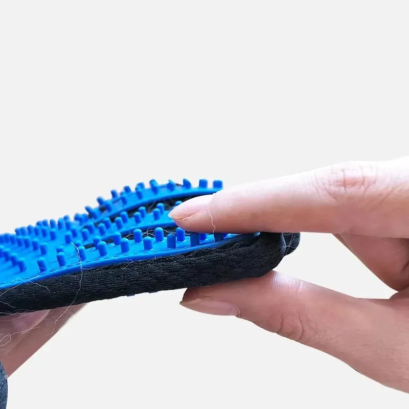 Pet Grooming Glove – Deshedding Massage Brush | PuppyPaw™