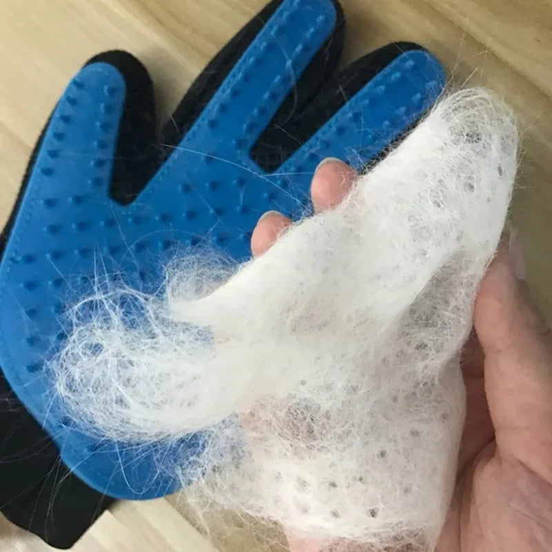 Pet Grooming Glove – Deshedding Massage Brush | PuppyPaw™