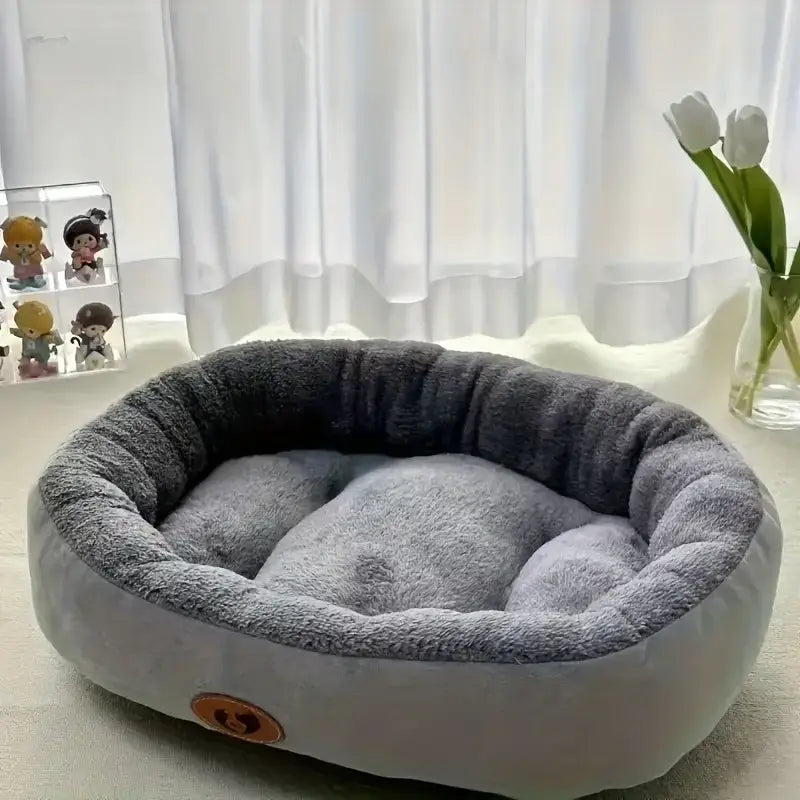 Oval Snuggle Pet Bed – Plush Warm All Seasons | PuppyPaw™